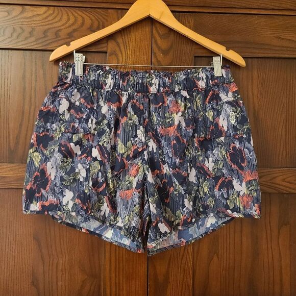 Free People Movement In the Wild Shorts Supernova Combo Size Medium - Picture 2 of 9